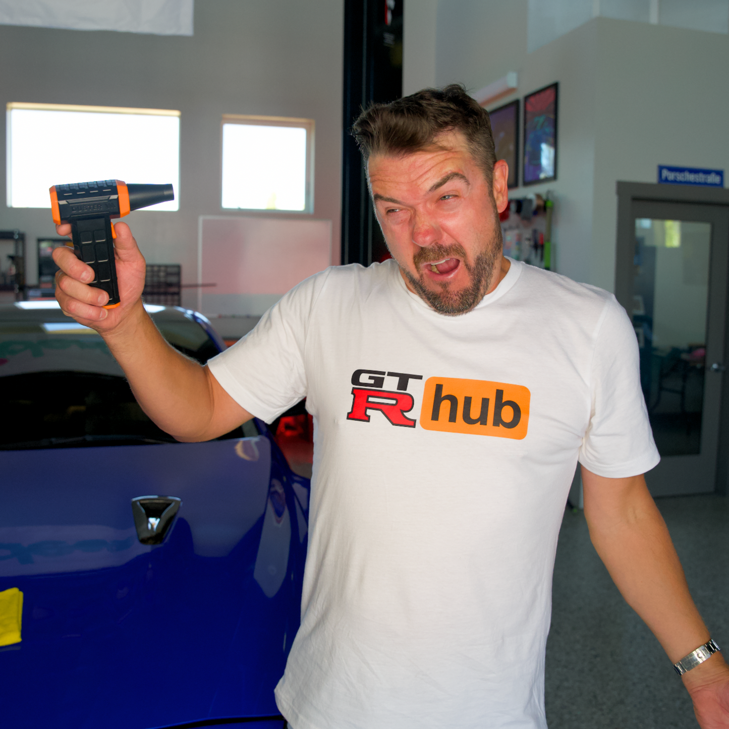 Portable Car Dust Blower – Because Your Car Deserves to Breathe